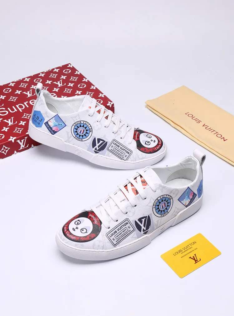 Factory price: 360💰【LV】Animal series limited edition low-top sports shoes for men, L classic print, new autumn and winter style, original replica, 1:1 Counter quality, the fabric is Italian 🇮🇹 imported cowhide ➕🇮🇹 pure sheepskin lining ➕ original outsole, 🔍🔍 high quality, you can go in and out of the counter at will, welcome to compare, the outsole line will never be unglued, all sellers are welcome to sell in the picture above, can be shipped in one piece, code number: 38-44 (45 codes can be customized)